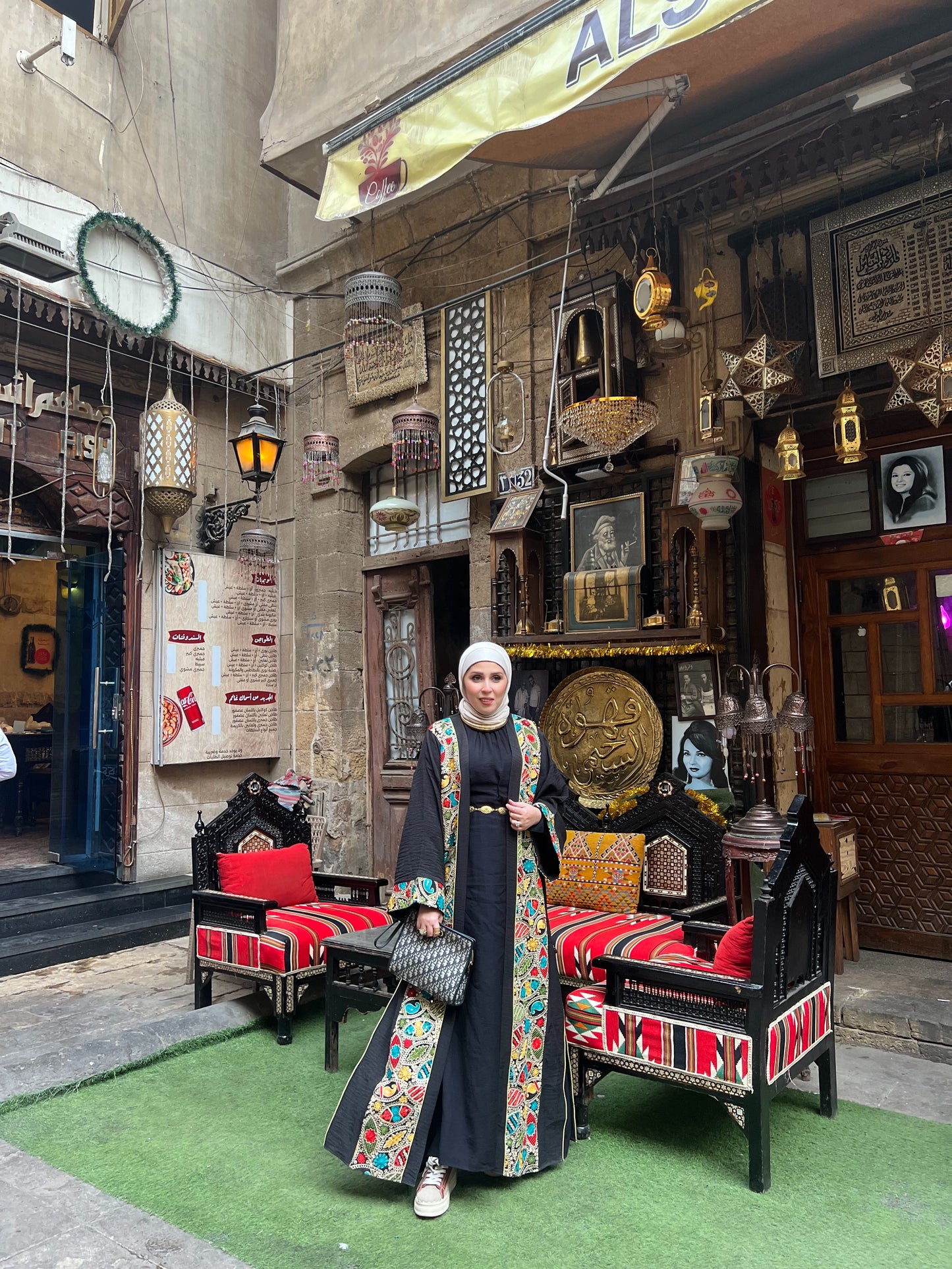 Embroidered Noir Abaya