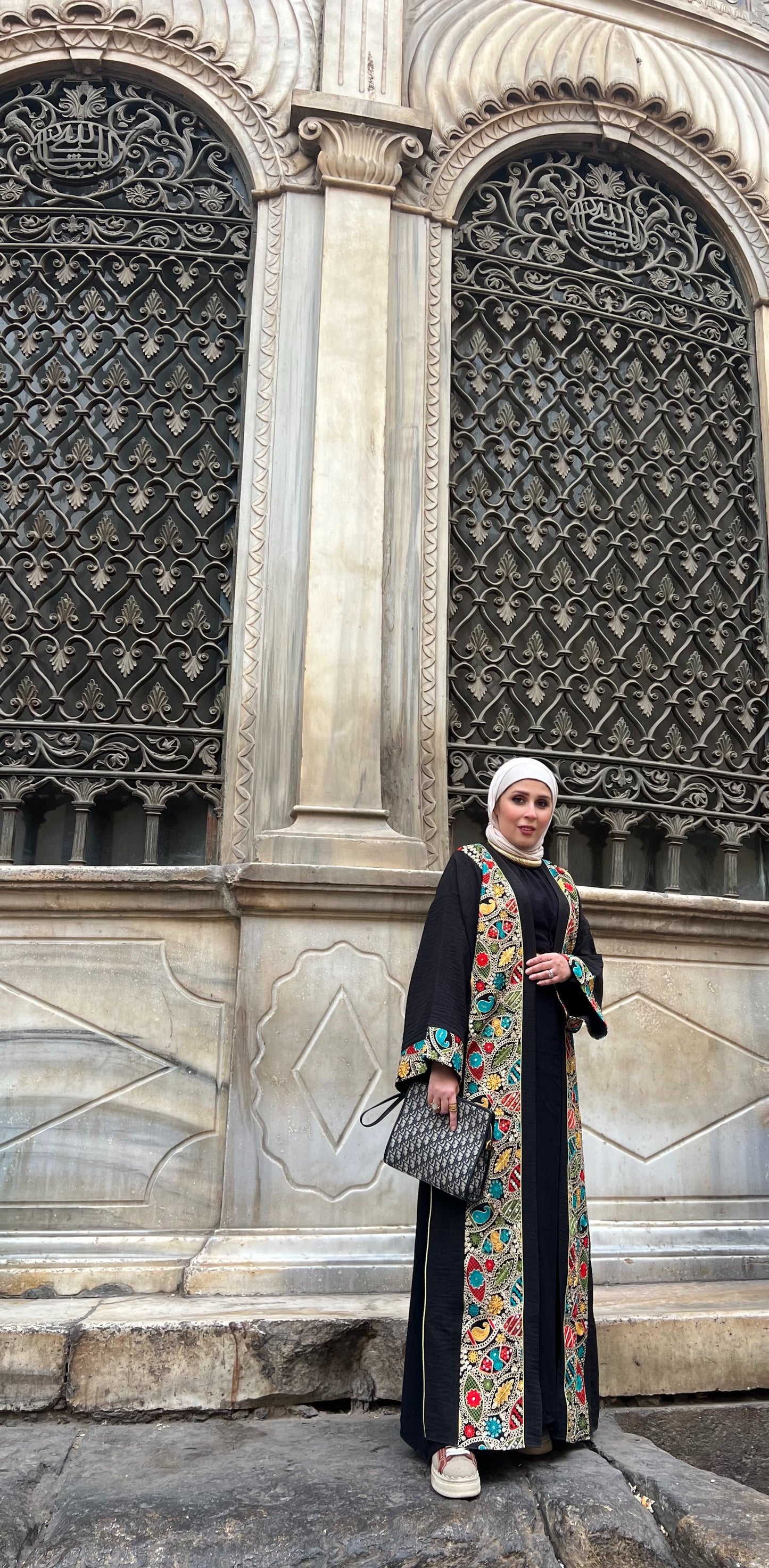 Embroidered Noir Abaya